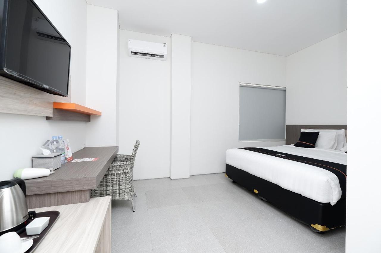 Solo Oyo 2298杰布雷斯伊斯兰之家旅馆酒店 外观 照片