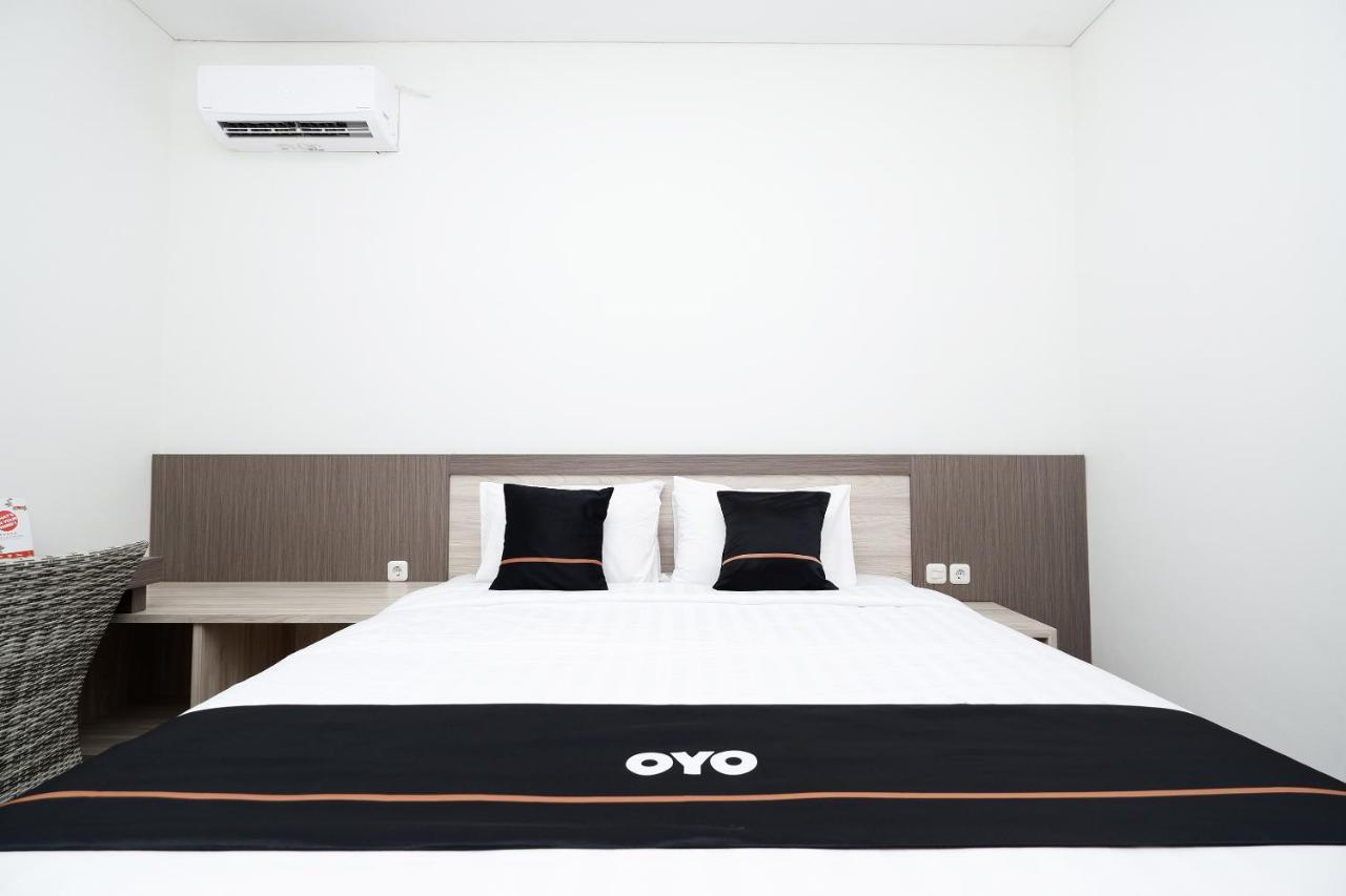 Solo Oyo 2298杰布雷斯伊斯兰之家旅馆酒店 外观 照片